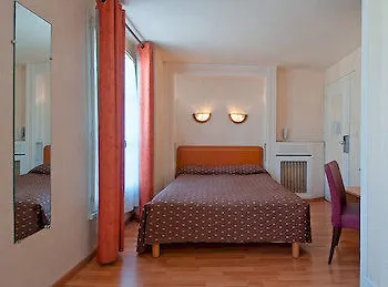 Saint Quentin Hotel